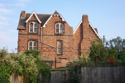 The_Gables_north_view_1.JPG
